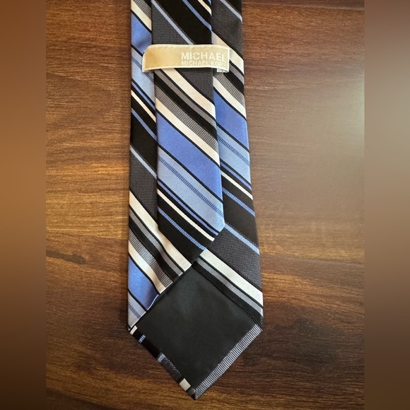 MICHAEL KORS Silk Striped Blue and Black Men's Tie - Picture 3 of 10